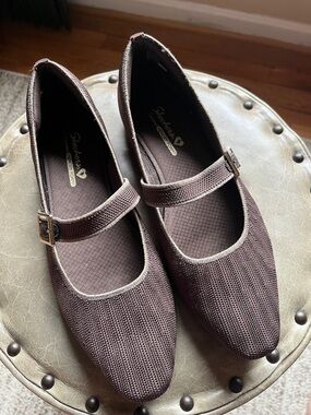 Skechers Chocolate Brown Mary Jane Flats with Buckle Strap, size 9
